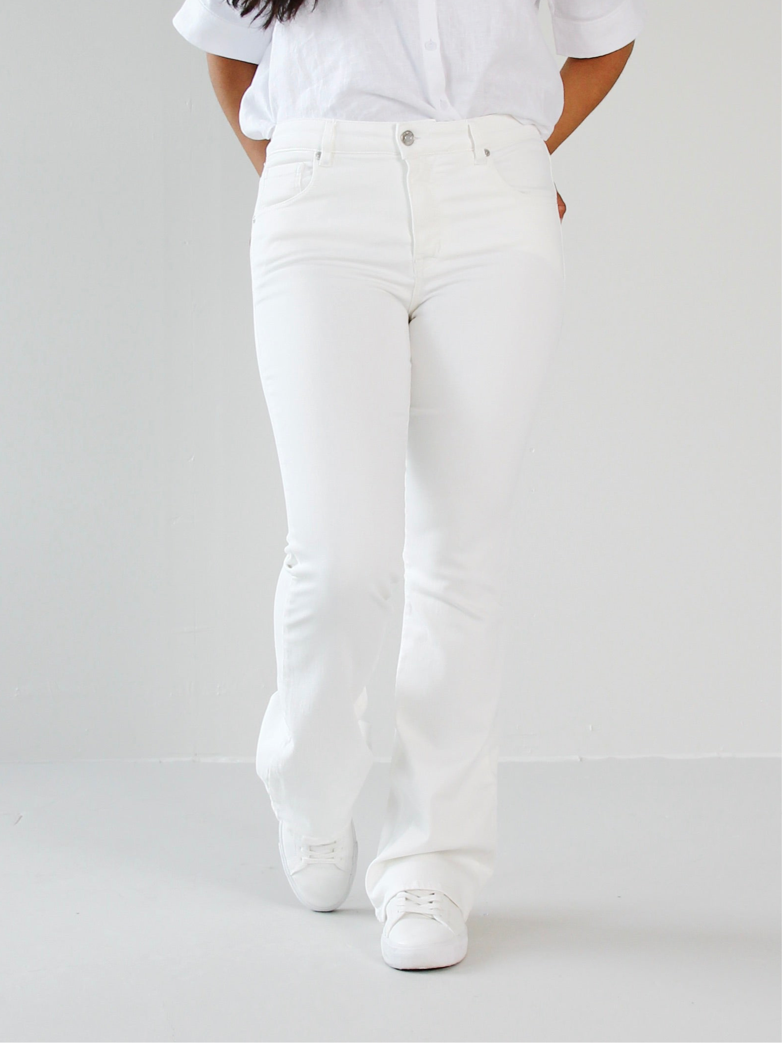 WESLEY - SOFT WHITE