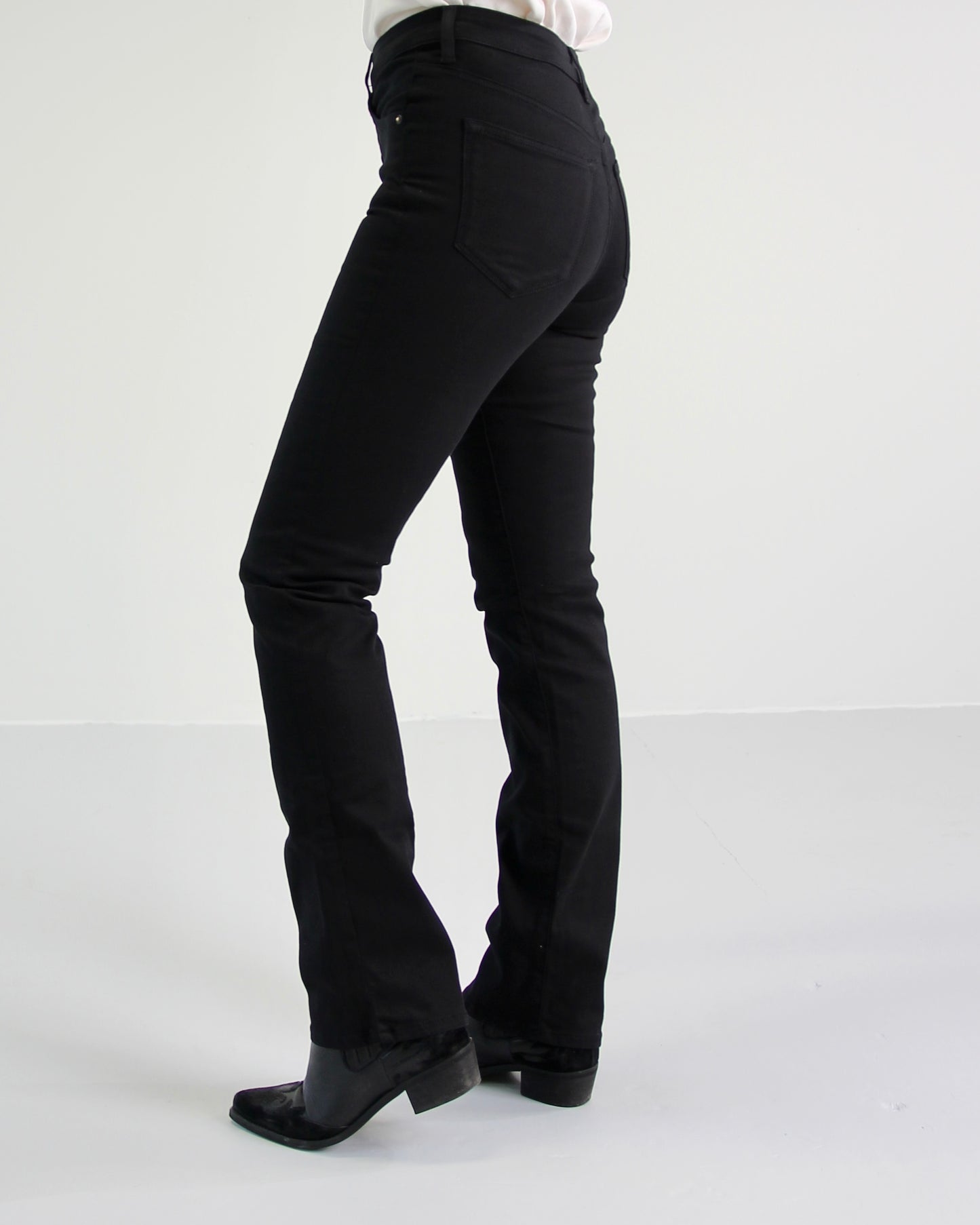 Vally Black Jeans - Dame - Straight  - High waist - Stretchy