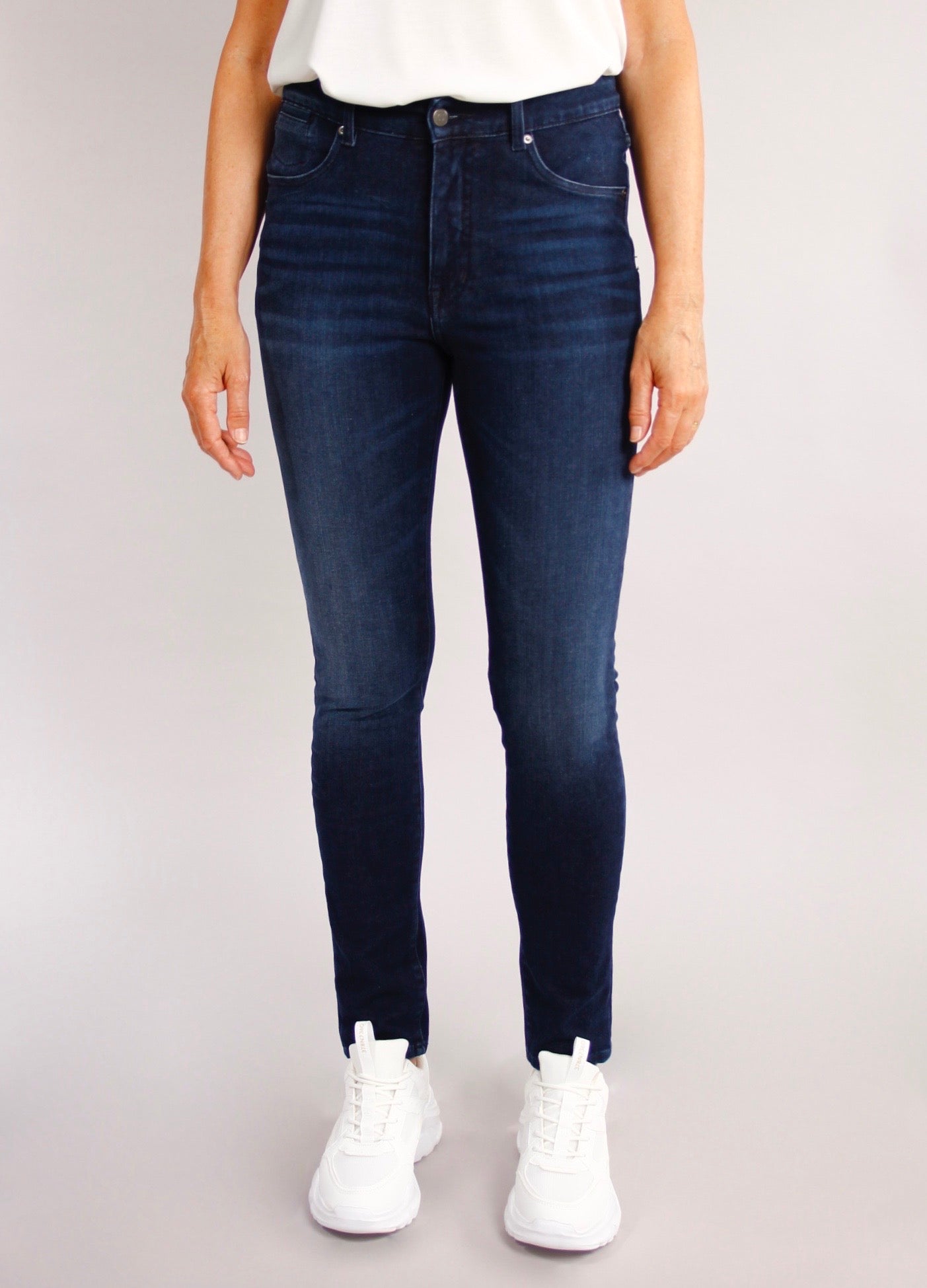 Kommer snart: Azalea Night Sky Jeans - Dame - Slim leg - High waist - Stretchy