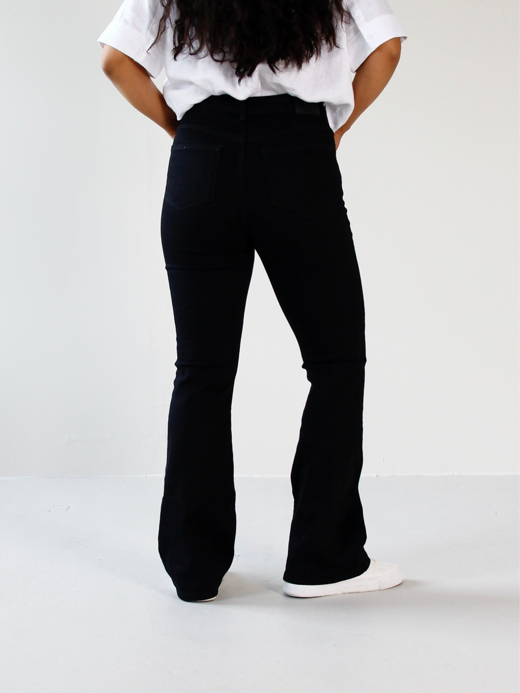 WESLEY - BLACK