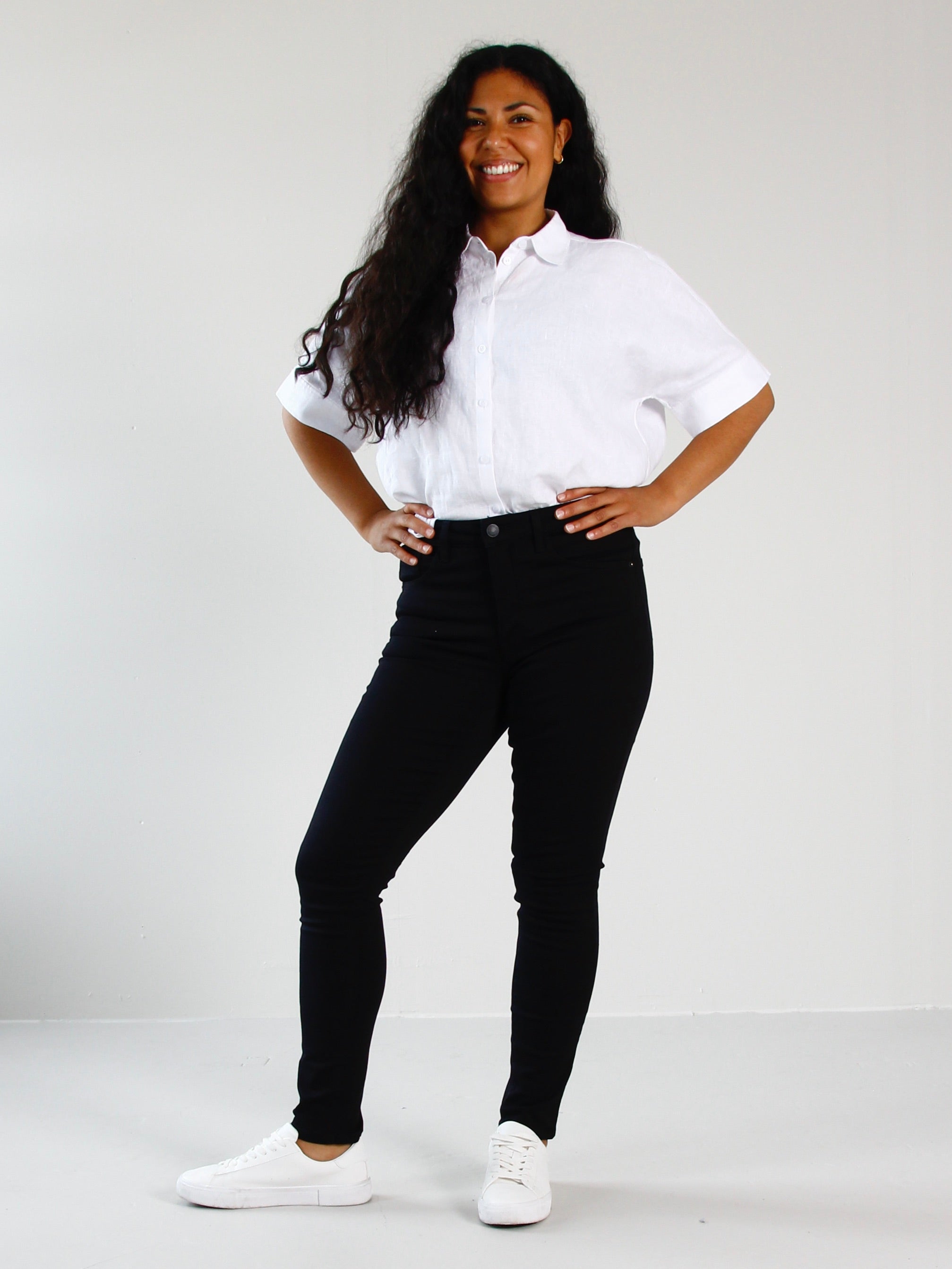 AYLA SLIM JEANS - BLACK