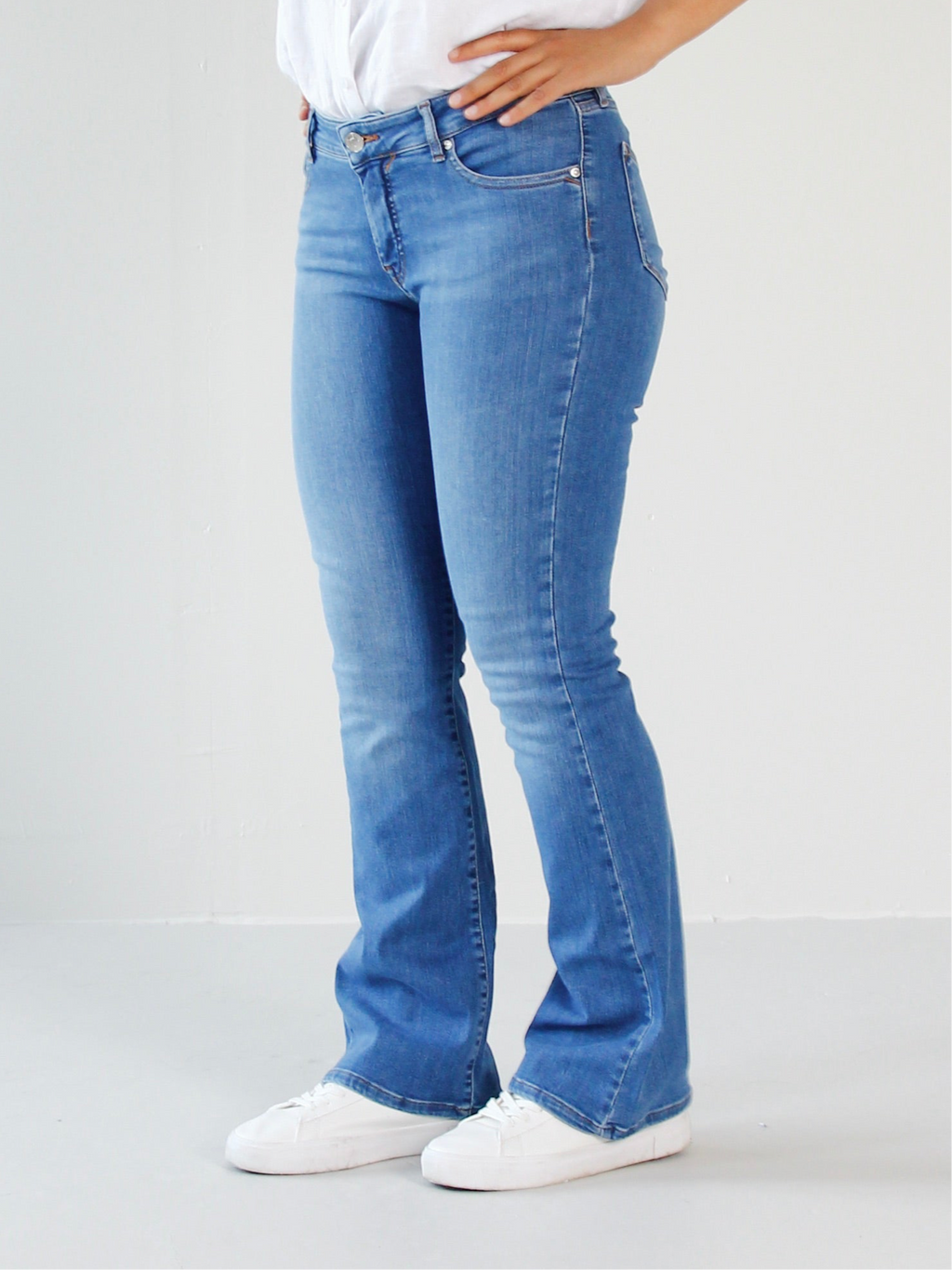 WERONA BOOTCUT JEANS - STONE BLUE