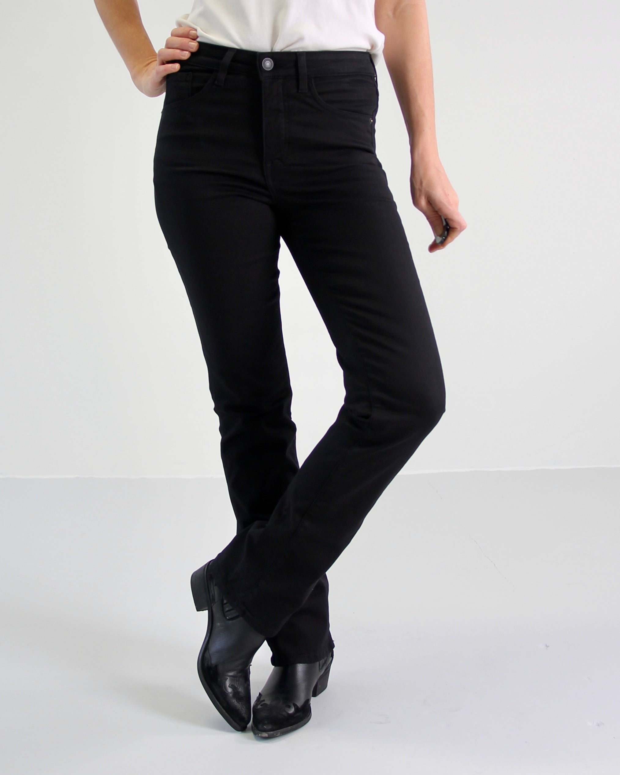 VALLY STRAIGHT JEANS - BLACK