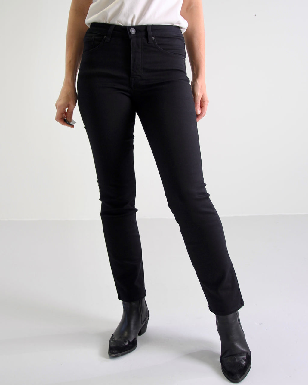 ELLERY - BLACK