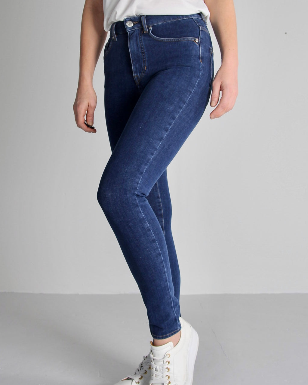Få igjen - Ailin Lake blue Jeans  - Dame - Slim  - High waist - Stretchy