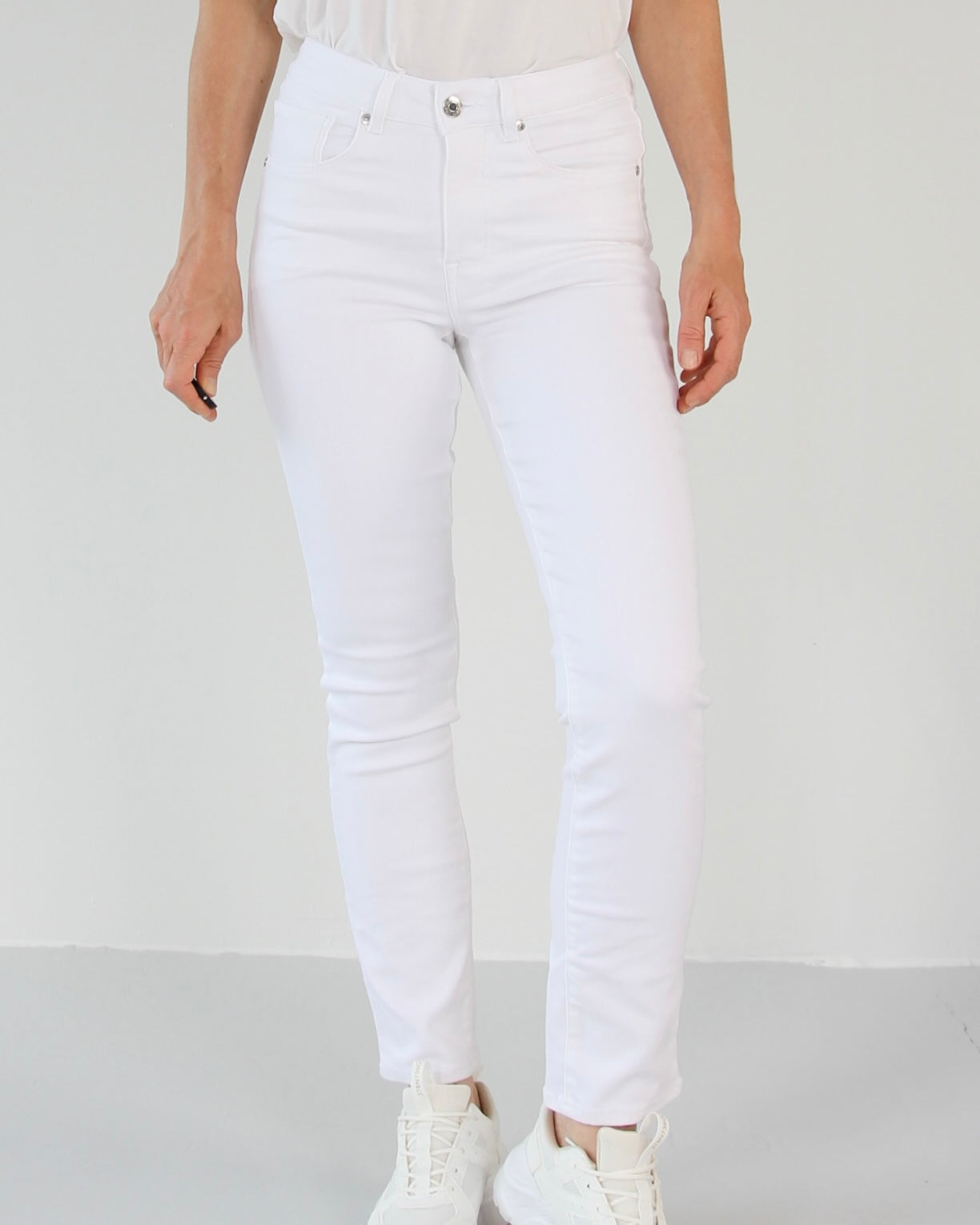 Stretchy white outlet jeans