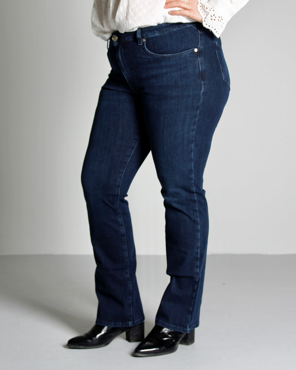 VIOLET STRAIGHT JEANS - NIGHT SKY