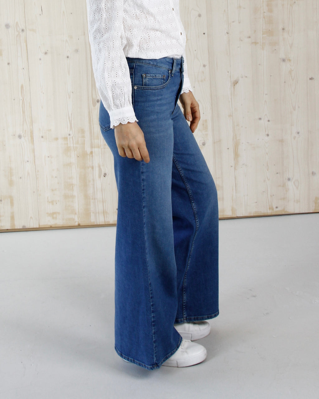 BELLS JEANS - BLUE FROST