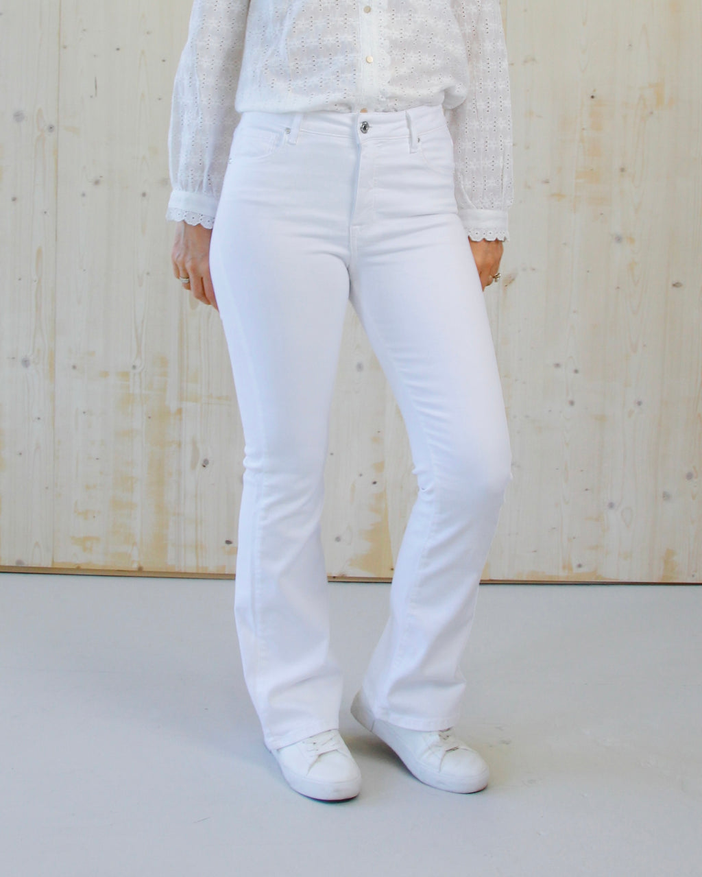 WESLEY JEANS - WHITE