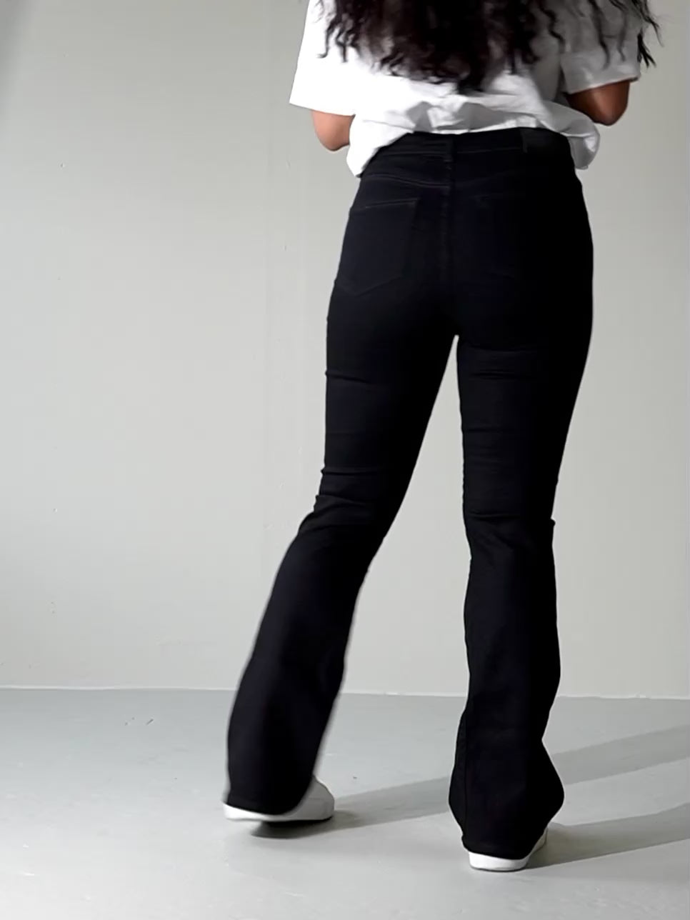 WESLEY - BLACK