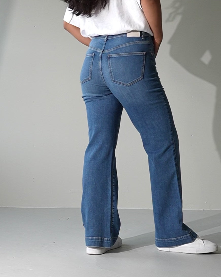 Hazel bootcut jeans