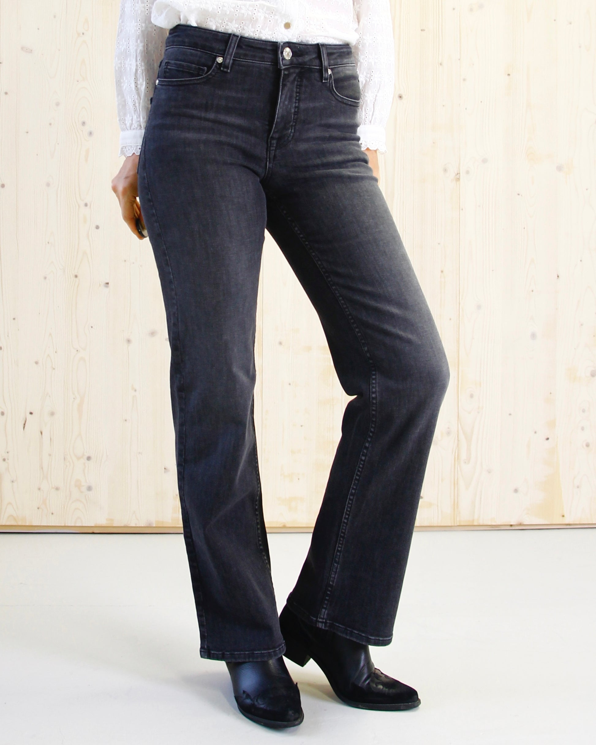 TERRA JEANS - GREY SHADOW