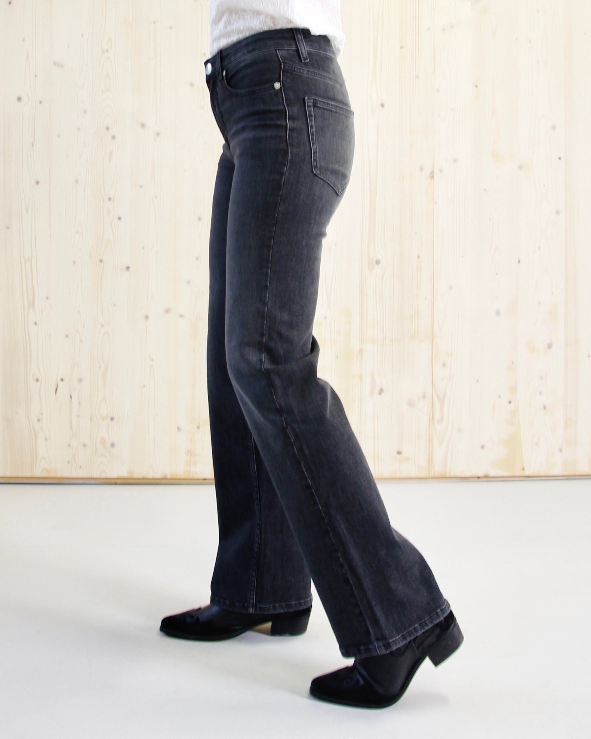 TERRA JEANS - GREY SHADOW