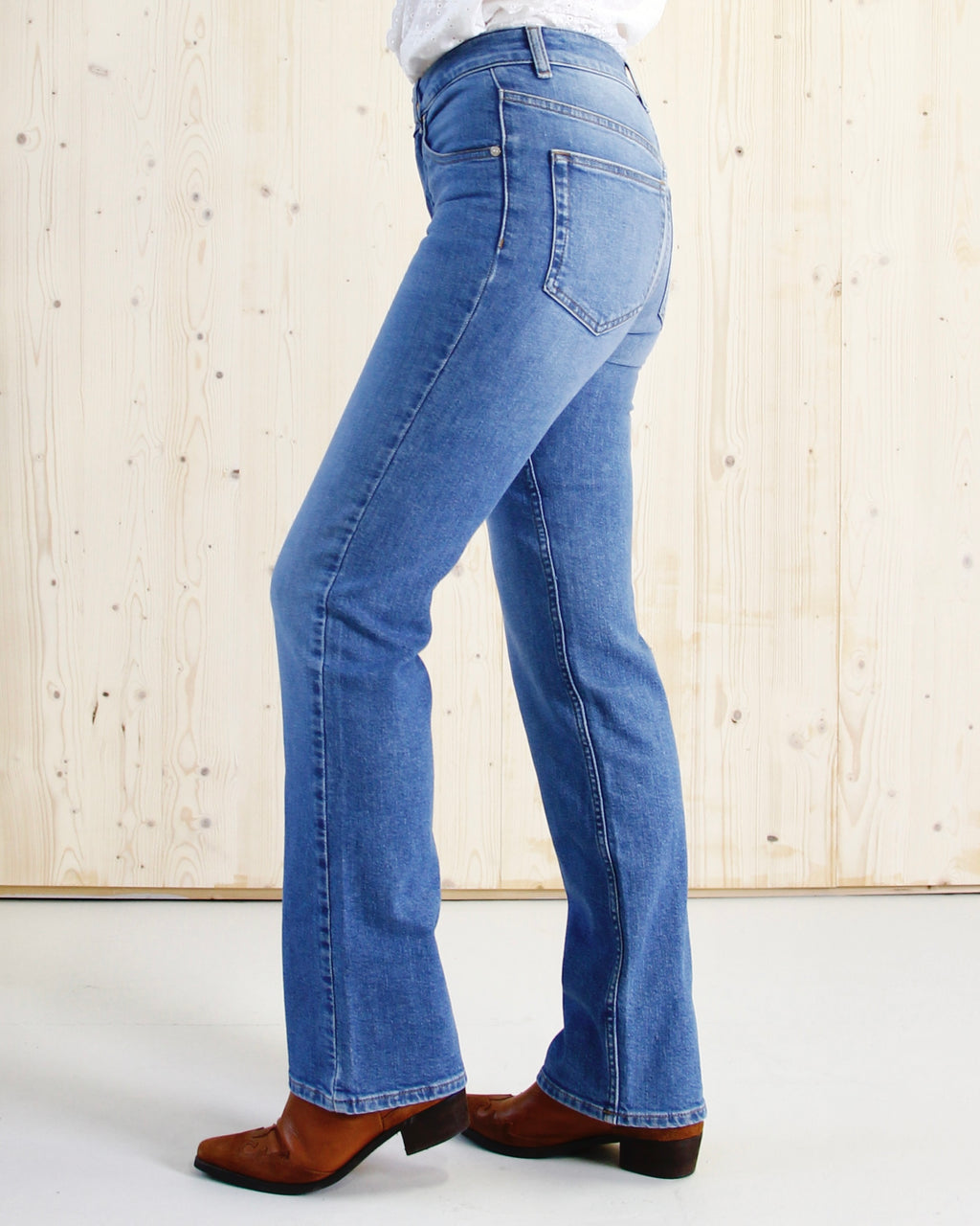 BELLA JEANS - BLUE FROST